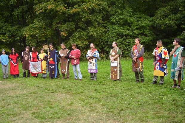 sobotni-nastup-kmenu-na-velkych-hrach-midewiwinu-2008